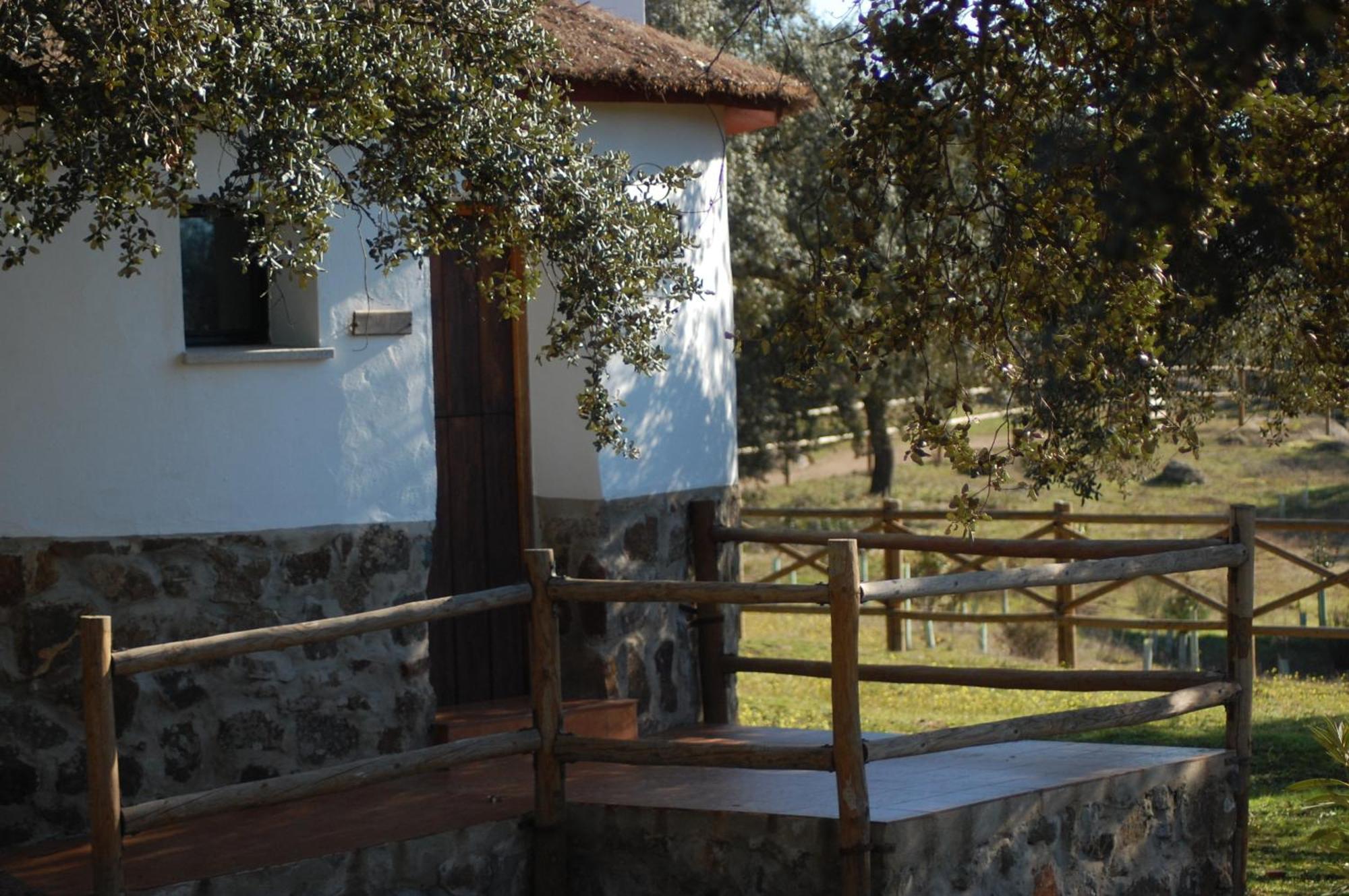 Los Chozos De La Roca La Roca de la Sierra Zewnętrze zdjęcie
